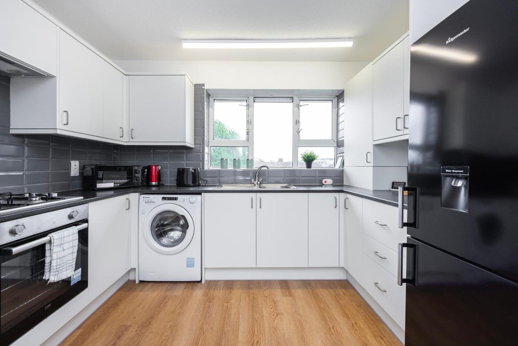 Excel O2 Stunning Large 3 Bedroom Apartment With Balcony London Exteriör bild